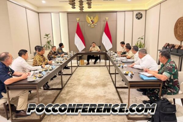 Prabowo Rapat Mendadak di Halim Sebelum Terbang ke Australia, Ada Apa?
