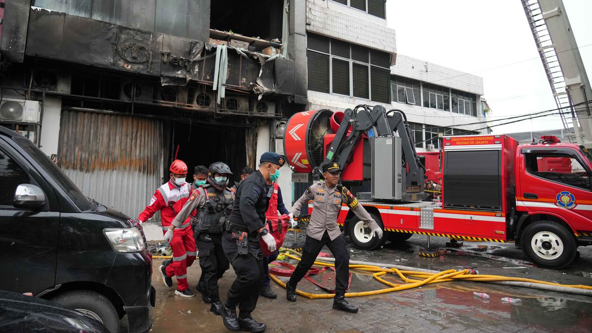 Kebakaran Terra Drone: Gedung Minim Standar Keselamatan