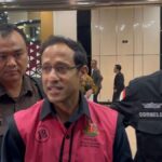 Sidang Perdana Nadiem Ditunda, Kesehatan Belum Pulih