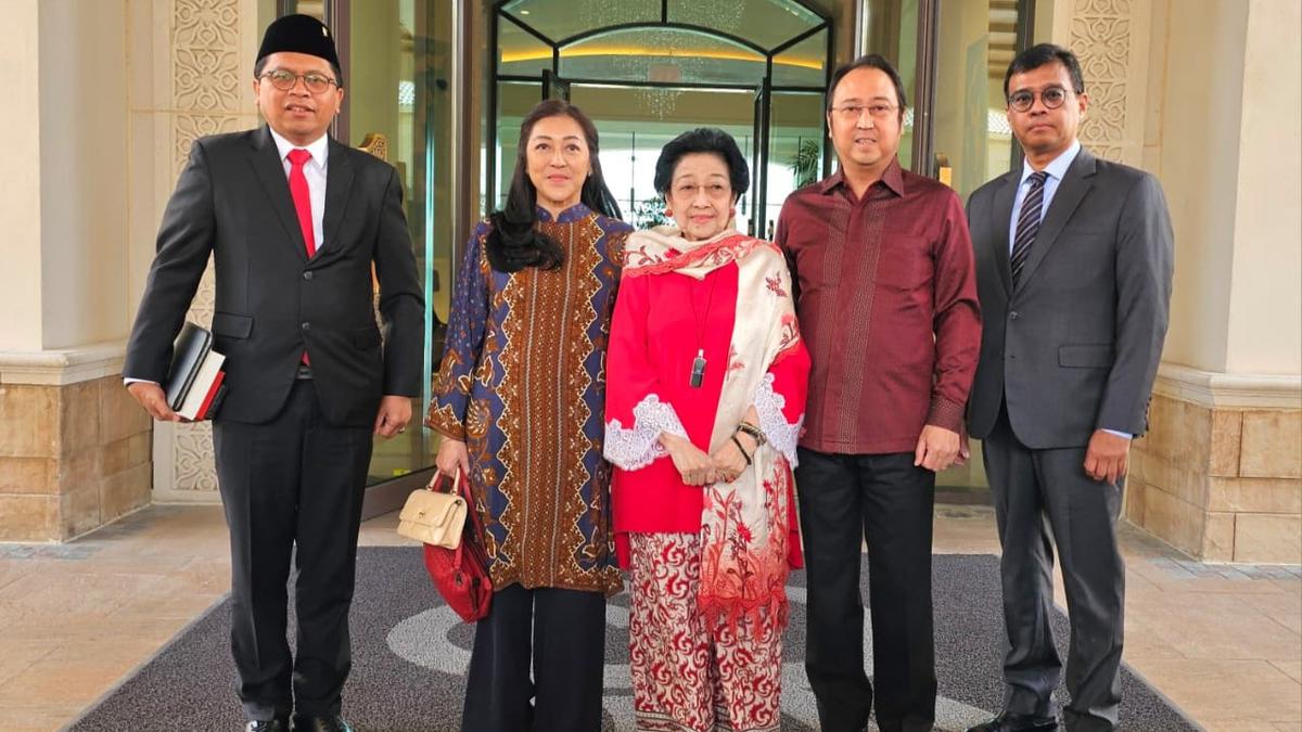 Megawati: Perempuan Bisa Berkarir Publik dan Komitmen Keluarga