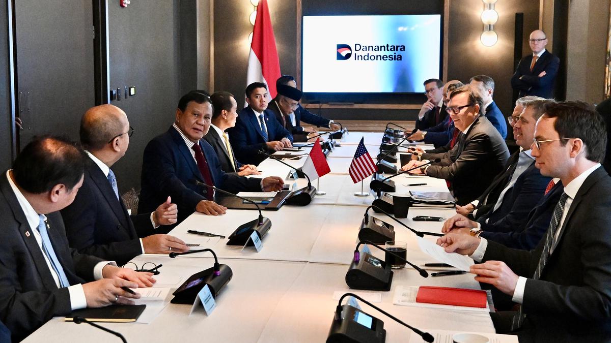 Prabowo Sepakati Penurunan Tarif Dagang AS dalam Pertemuan dengan Trump