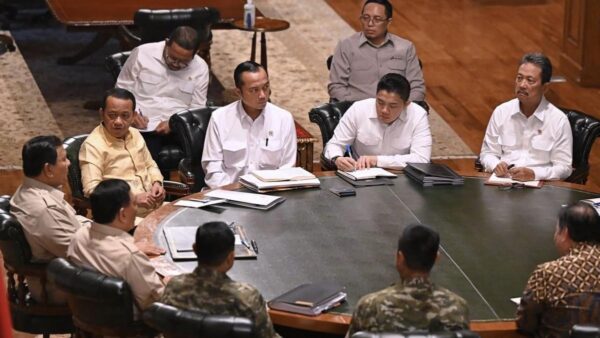 Prabowo Gelar Rapat Strategis Bahas Swasembada dan Persiapan Lebaran