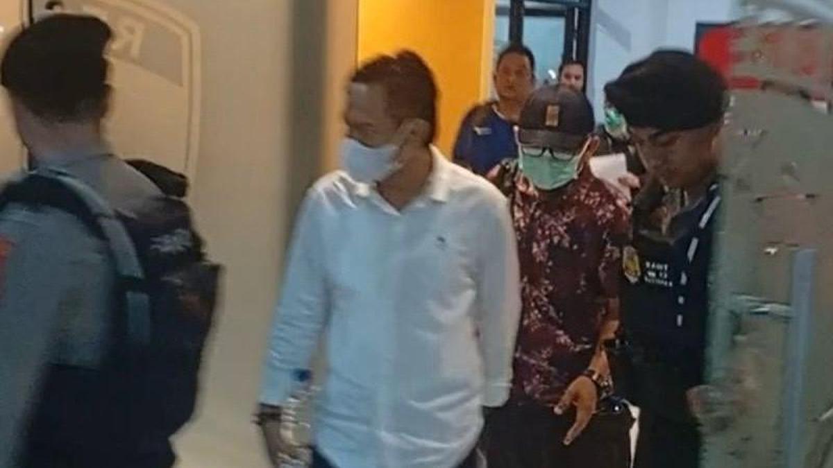 Bupati Cilacap Ditahan KPK, Diduga Minta THR Paksa ke Perangkat Daerah